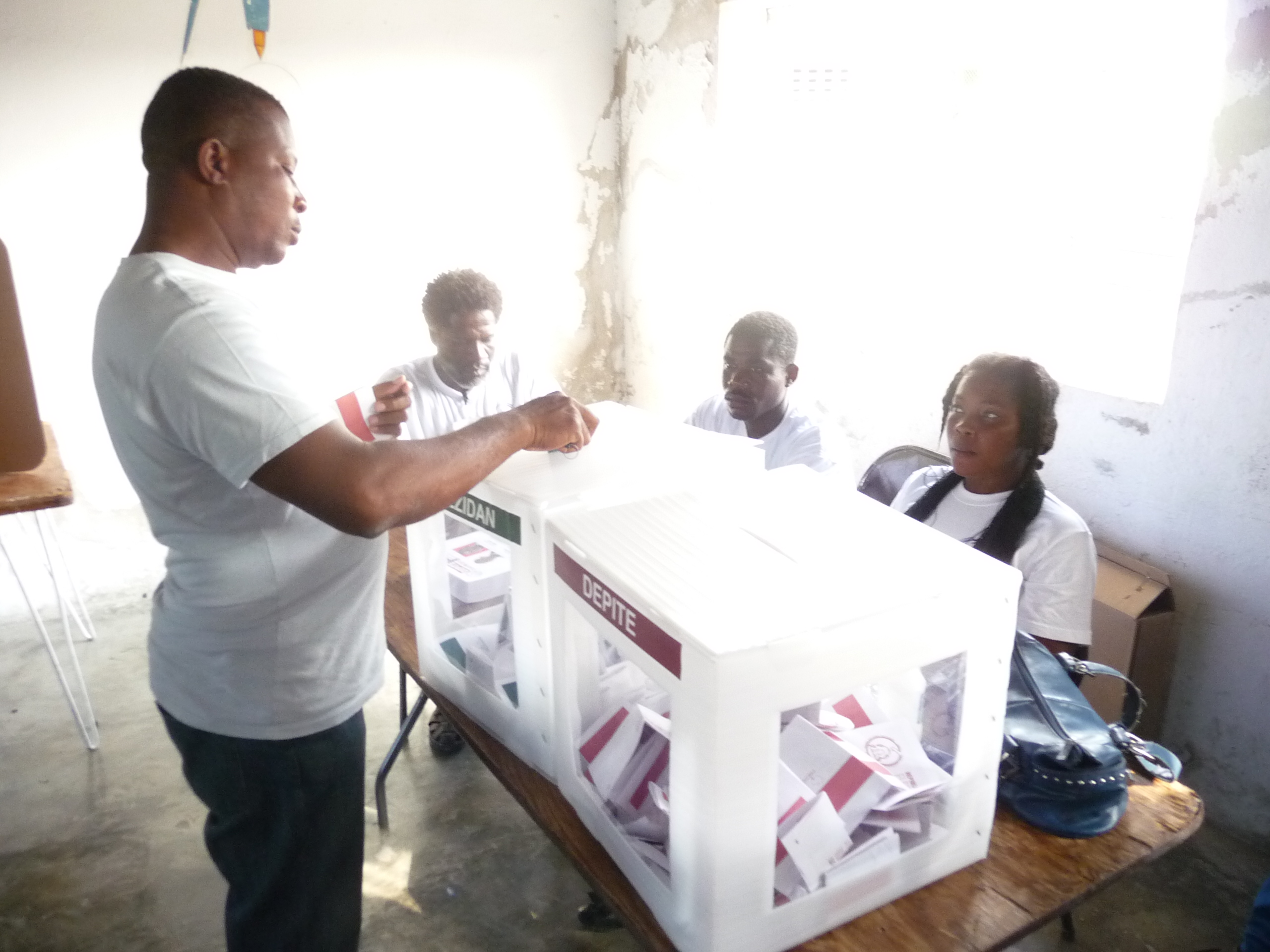 20110320_Haiti-Run-Off-election_65.jpg