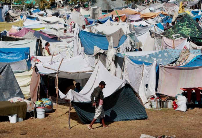 https://haitiliberte.com/wp-content/uploads/2020/01/IDP-camp-in-Haiti-after-the-quake-696x475.jpg