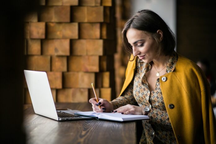 business-woman-working-1