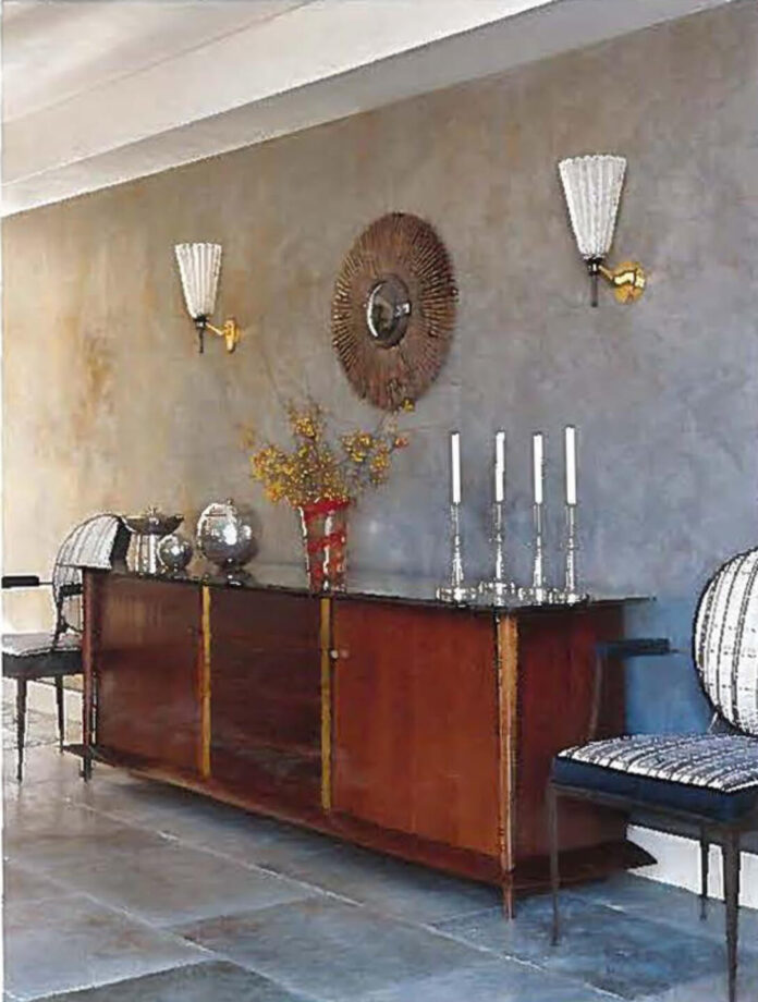 metallic-wall-dining-room-sidebar
